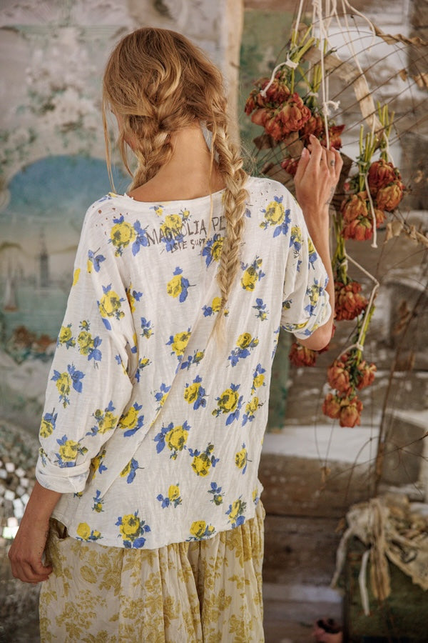 HEART OF YELLOW ROSES VIGGO TEE - TOP 2551