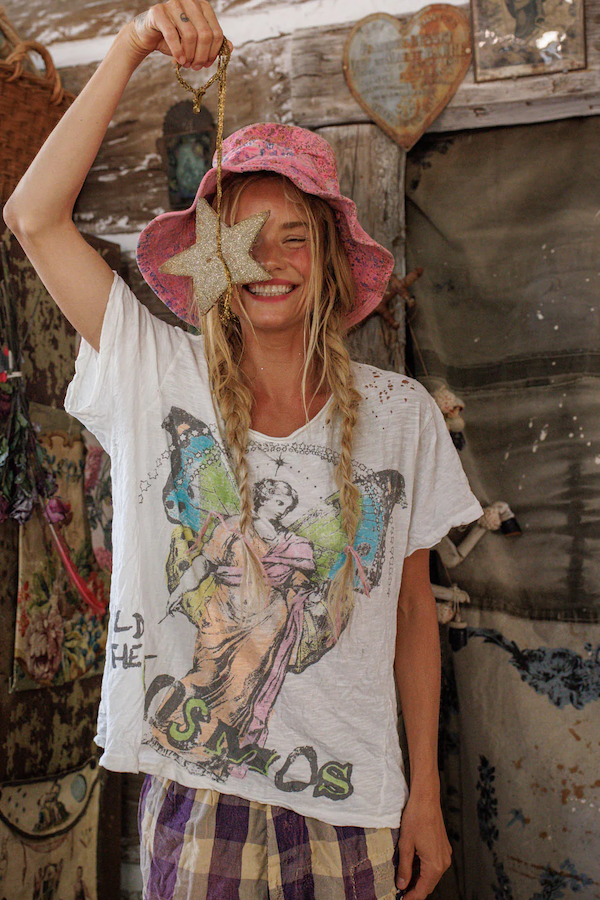 CHILD OF THE COSMOS TEE - TOP 2841