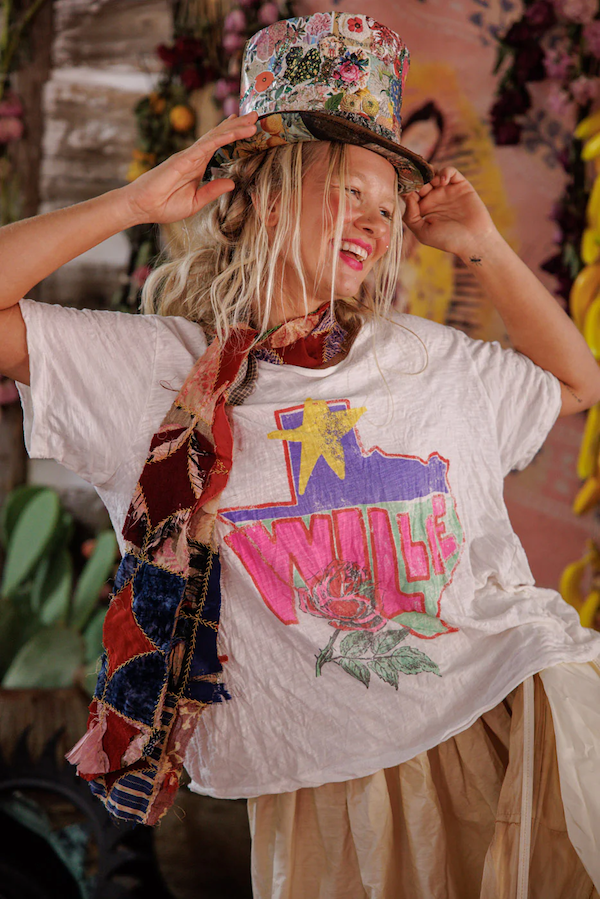 BLUE EYES WILLIE NELSON TEE - TOP 2846