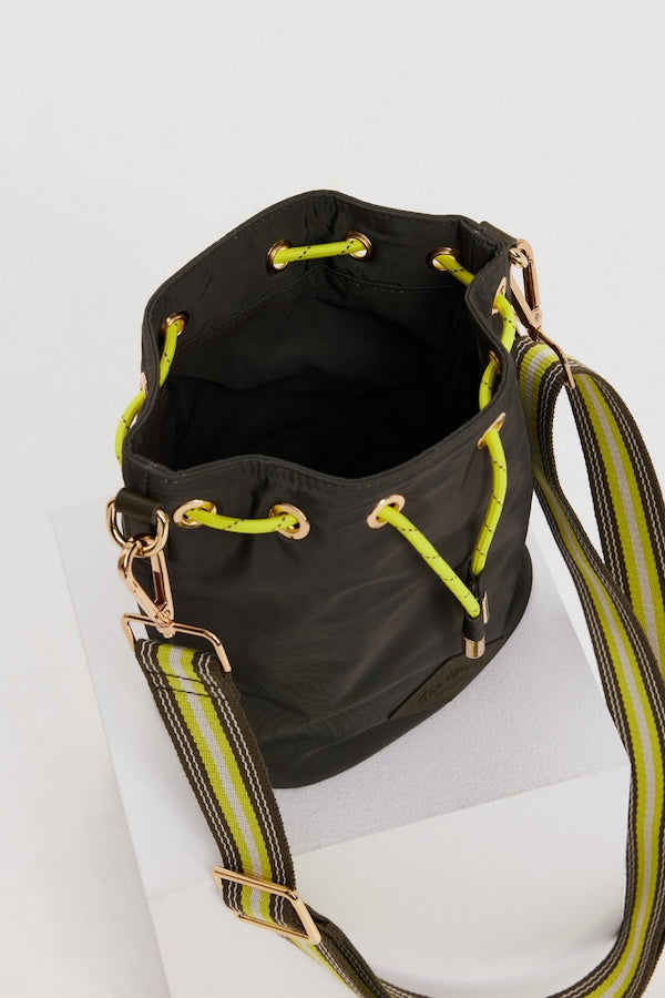 OXFORD BUCKET BAG