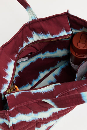 RIO QUILTED TOTE BAG - TIE DYE