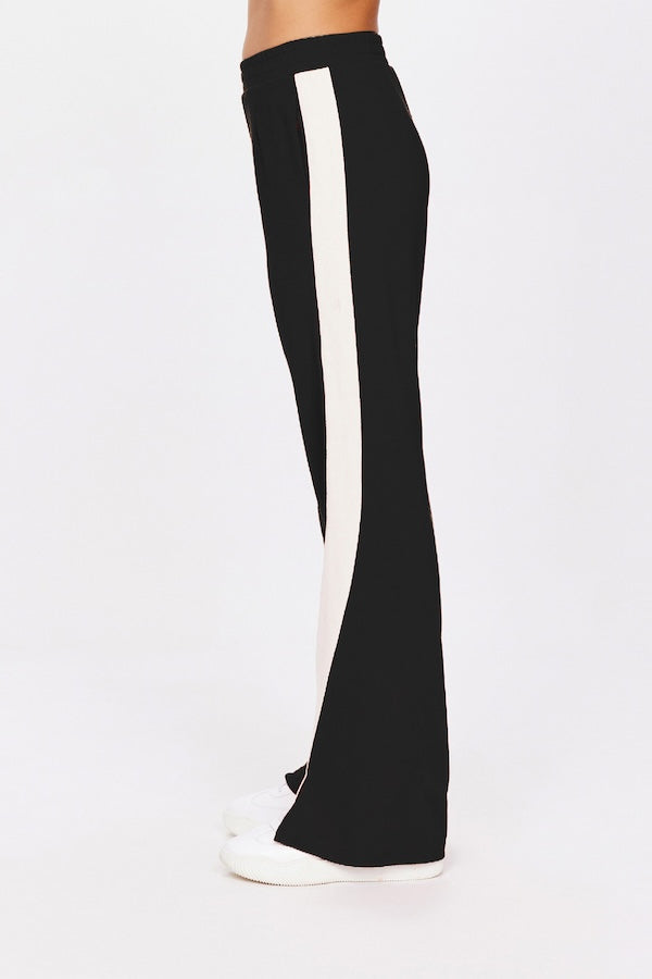 PETRA FLARE PANT - BLACK