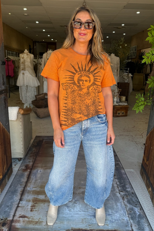 MOON DANCE TEE - RADIANT LOVE