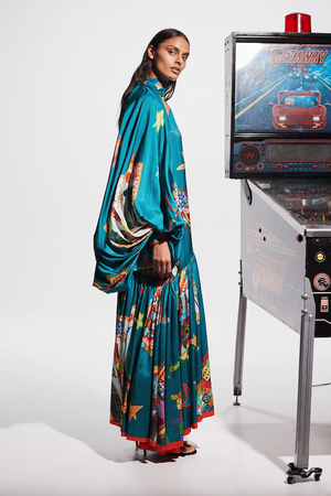 ROLLERS GOWN