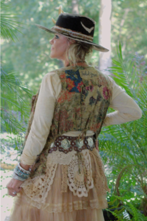 ENCHANTED FIELDS TANK - OLIVE