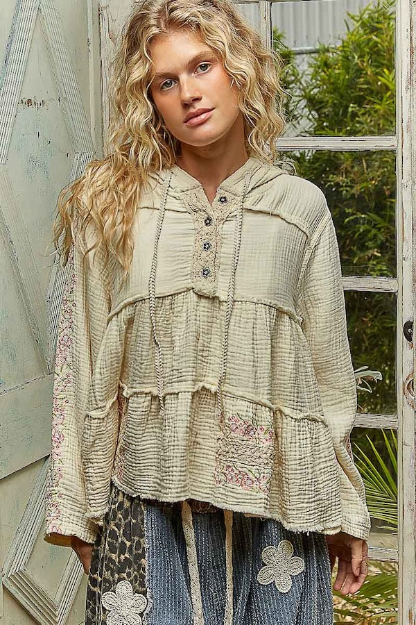 LONG SLEEVE DOUBLE GAUZE EMBROIDERY SHIRRING WOVEN TOP