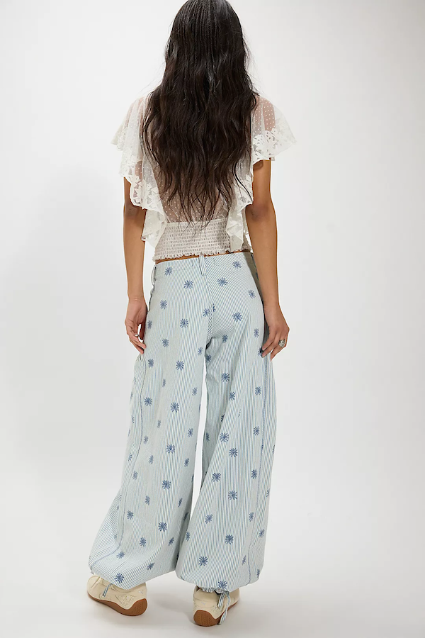 LOTUS EMBROIDERED RAILROAD BALLOON JEANS