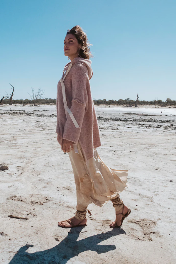 AMANO COLAB ALPACA HOODIE WITH DRAWSTRING - BLUSH