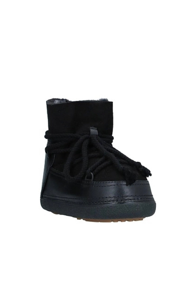 CLASSIC WEDGE BLACK