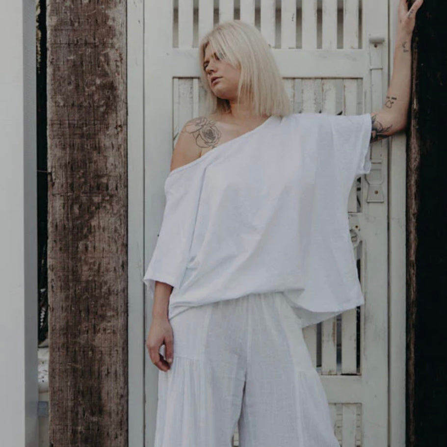 SILIANA TEE - WHITE