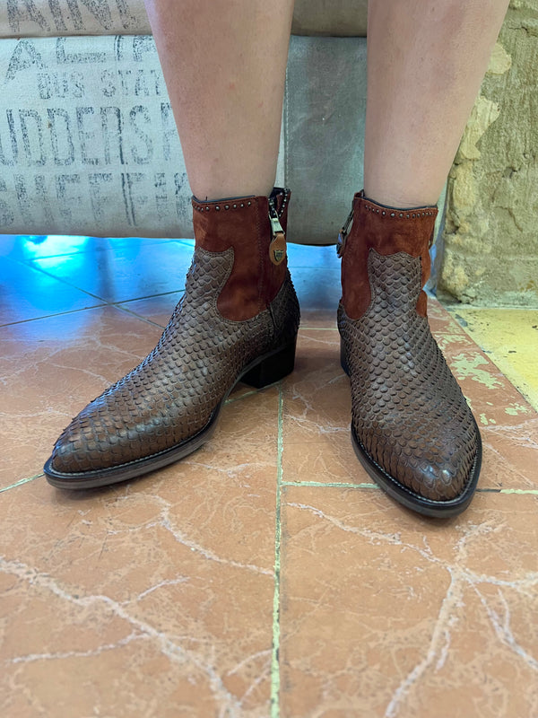 RUST SUNNY DUAL LEATHER BOOT